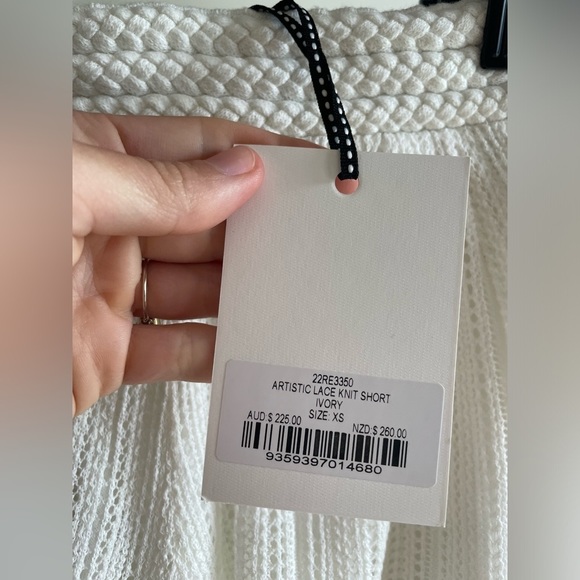 Aje ivory white shorts xs nwt - Picture 4 of 4